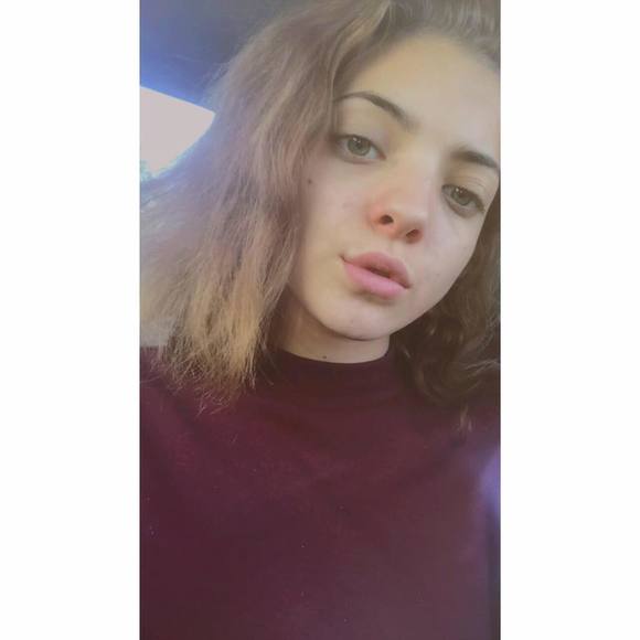 Meet your Posher, Desiree - Picture 1 of 1